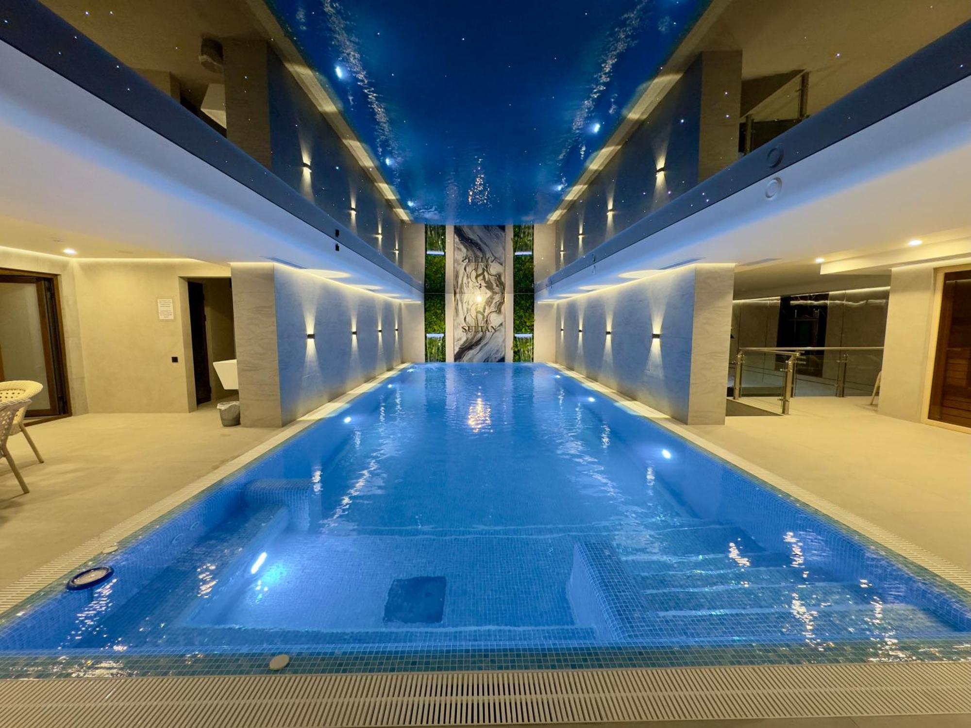 Hotel Sultan Qarshi Luaran gambar